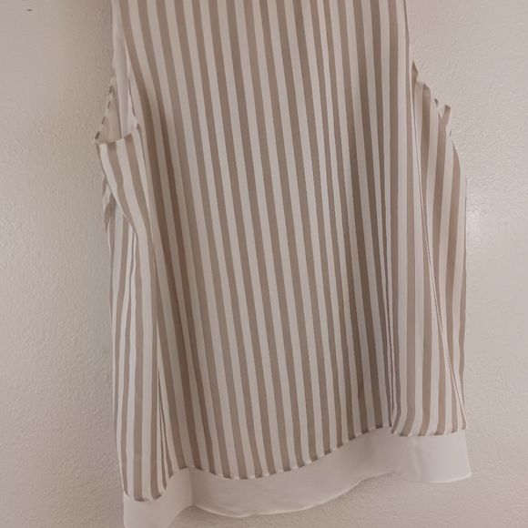 Torrid Chiffon Double Layered Cream and Taupe Striped Tank top size 2 - Picture 5 of 6